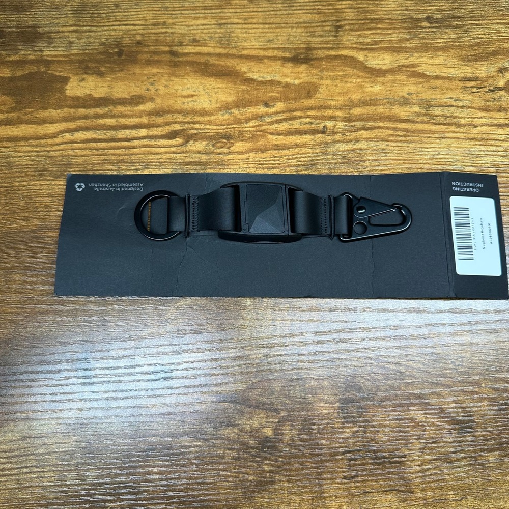 ALPAKA Maglockz Keychain Black Magnetic Quick Release AC010080100 EDC Accessory - Picture 2 of 5